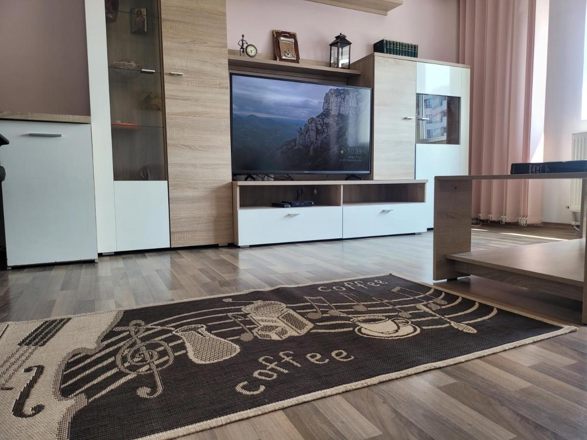 Quiet, Relaxing, Family Friendly Apartamento Bucareste Exterior foto
