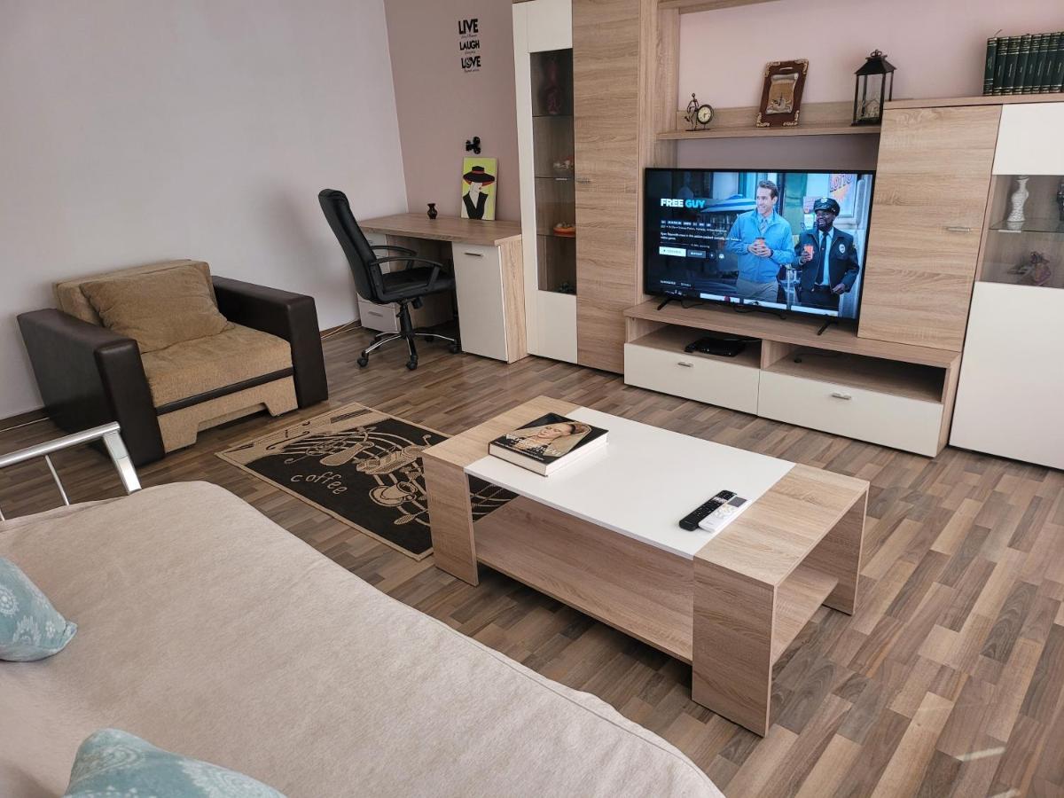 Quiet, Relaxing, Family Friendly Apartamento Bucareste Exterior foto