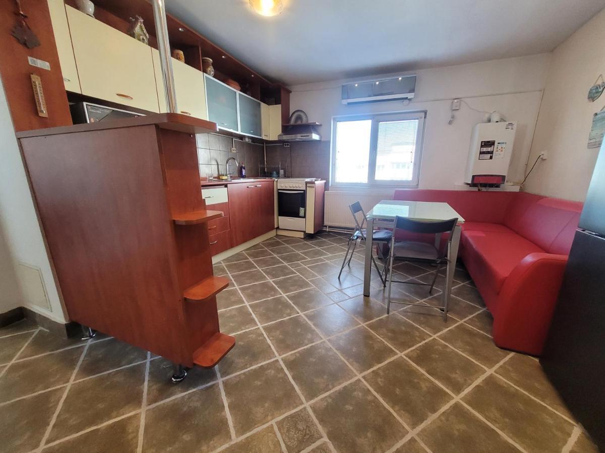 Quiet, Relaxing, Family Friendly Apartamento Bucareste Exterior foto